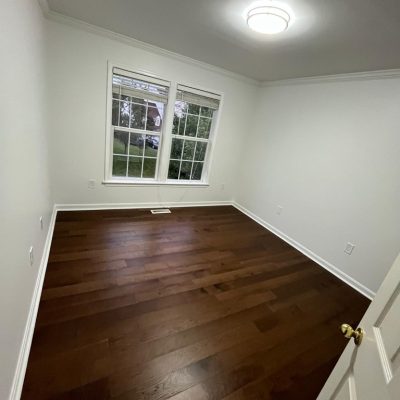 Bedroom 3_Easy-Resize.com